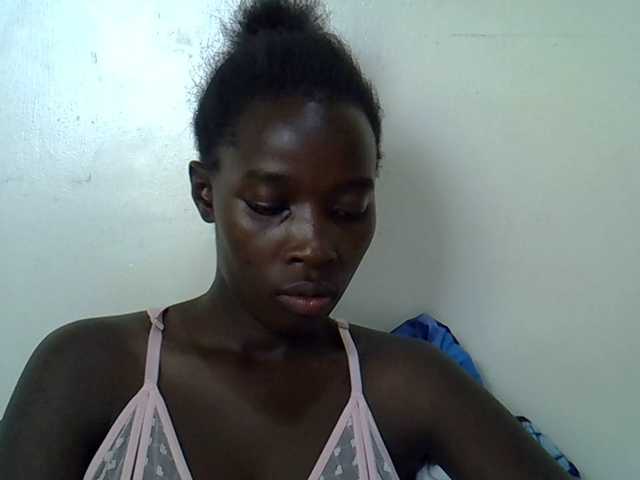 miss-vibes live cam on BongaCams