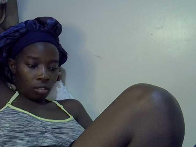 miss-vibes live cam preview