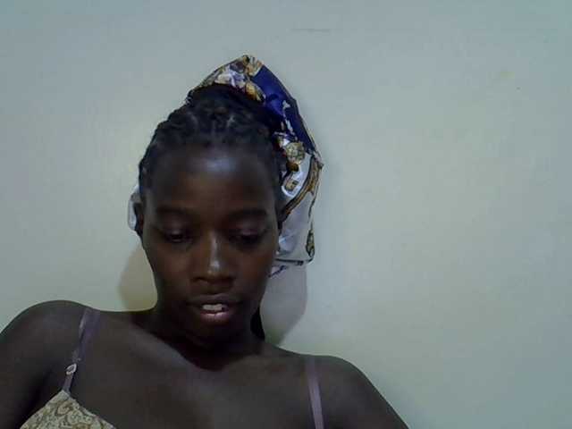 miss-vibes live cam on BongaCams
