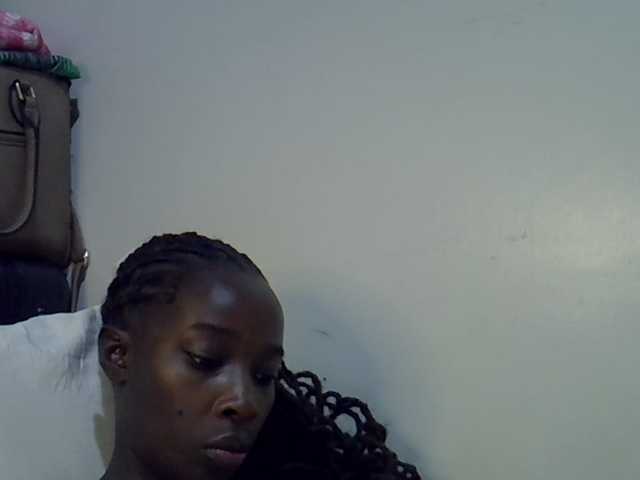 miss-vibes live cam on BongaCams