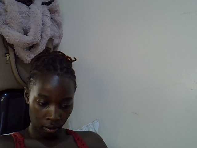 miss-vibes live cam on BongaCams