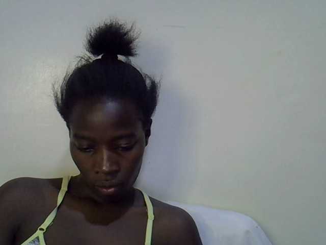 miss-vibes live cam on BongaCams