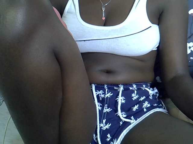 miss-vibes live cam on BongaCams