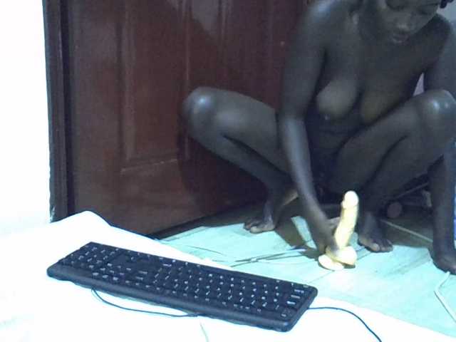 miss-vibes live cam on BongaCams