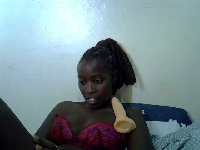 miss-vibes live cam on BongaCams