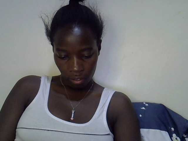 miss-vibes live cam on BongaCams