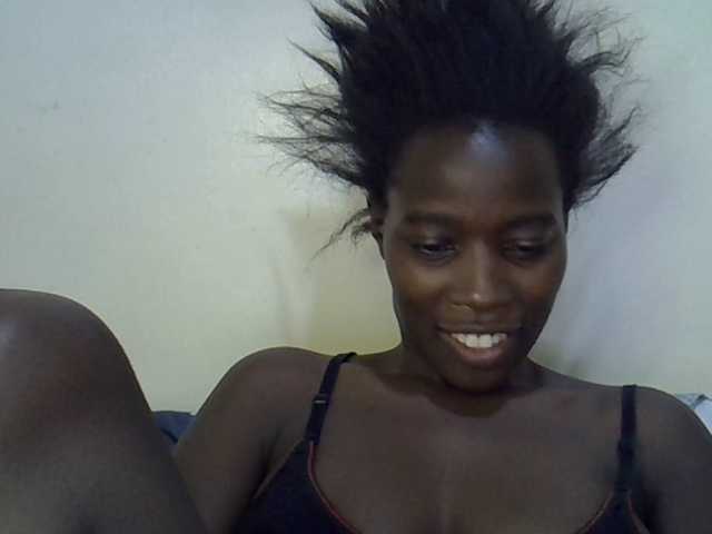 miss-vibes live cam on BongaCams