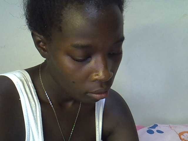 miss-vibes live cam on BongaCams