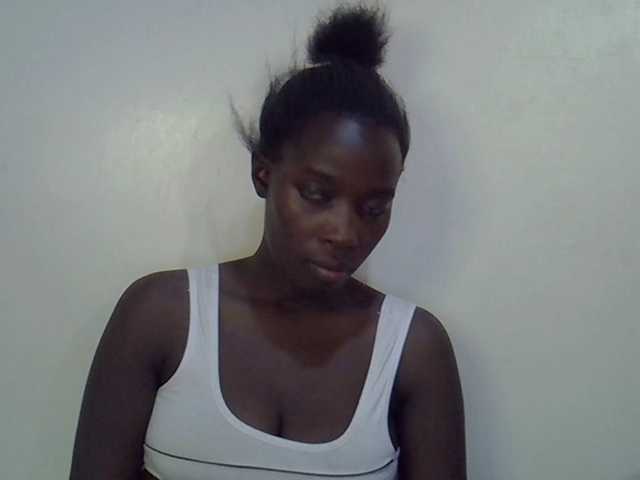 miss-vibes live cam on BongaCams