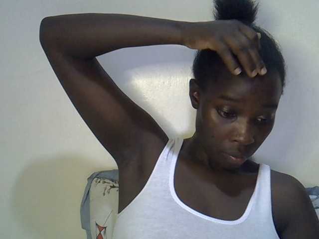 miss-vibes live cam on BongaCams