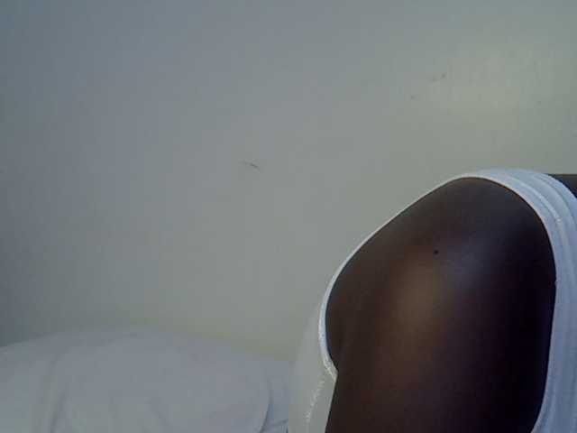 miss-vibes live cam preview