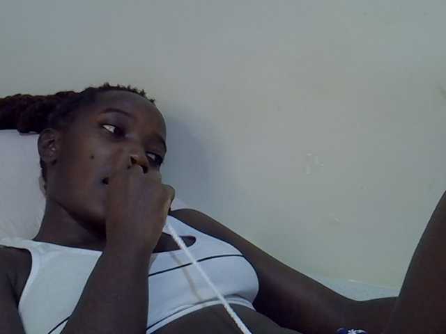 miss-vibes live cam preview