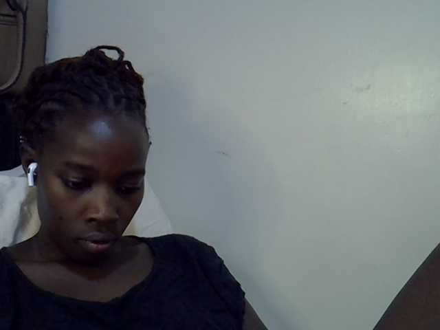 miss-vibes live cam on BongaCams