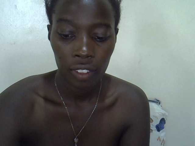 miss-vibes live cam on BongaCams