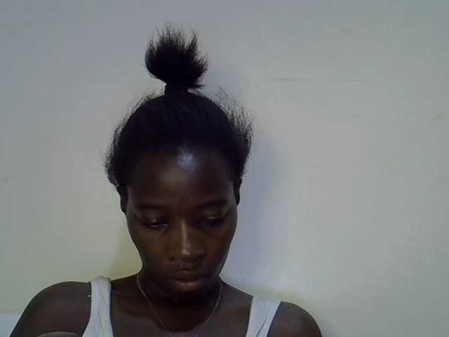 miss-vibes live cam on BongaCams
