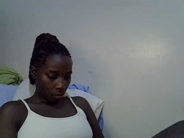 miss-vibes live cam on BongaCams