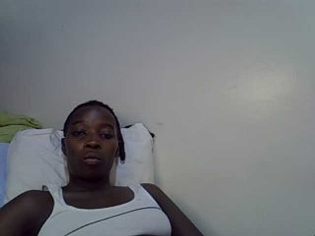 miss-vibes live cam on BongaCams