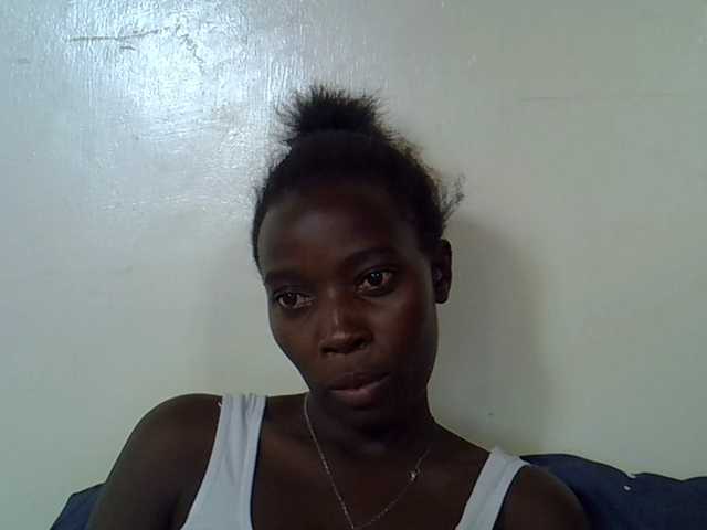 miss-vibes live cam on BongaCams