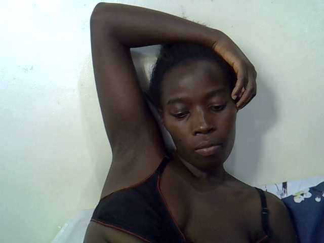 miss-vibes live cam on BongaCams