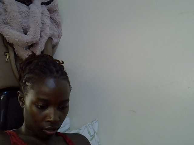 miss-vibes live cam on BongaCams