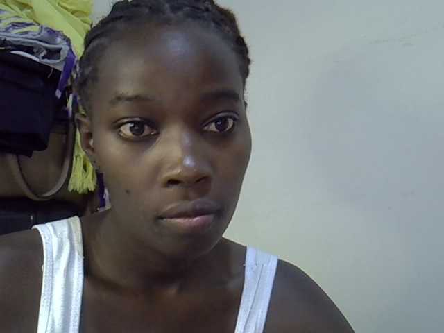 miss-vibes live cam on BongaCams