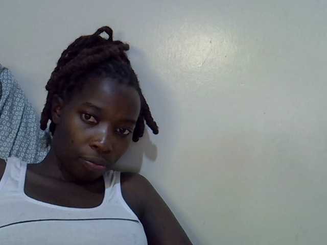 miss-vibes live cam on BongaCams