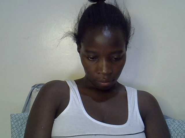 miss-vibes live cam on BongaCams