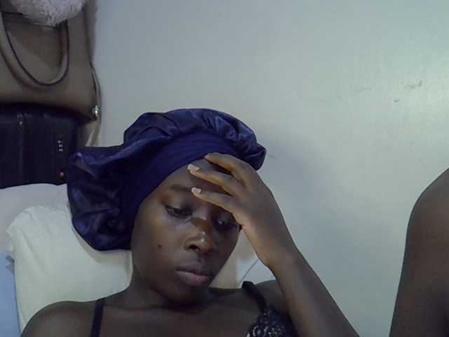 miss-vibes live cam on BongaCams
