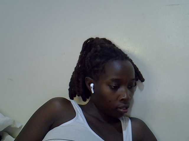 miss-vibes, en vivo ahora en BongaCams