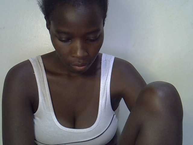 miss-vibes live cam on BongaCams