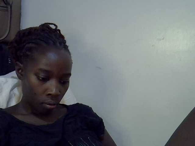 miss-vibes live cam on BongaCams