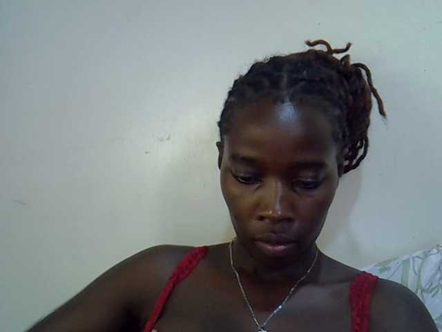 miss-vibes live cam on BongaCams