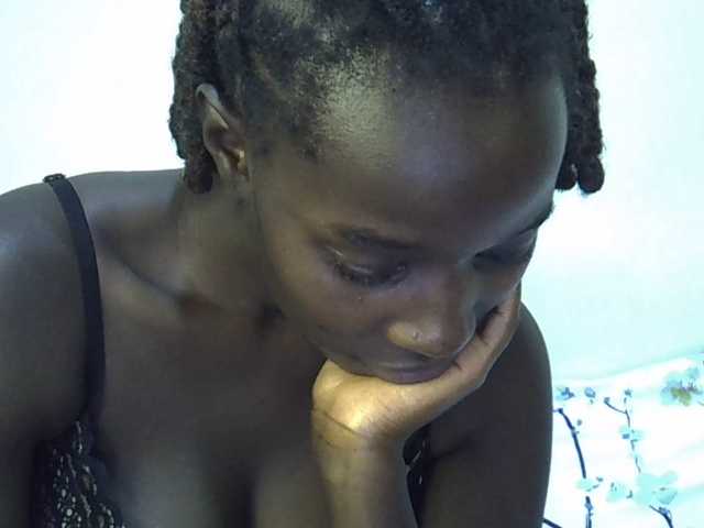 miss-vibes live cam on BongaCams