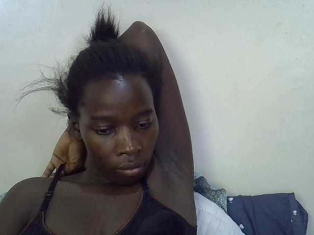 miss-vibes live cam on BongaCams