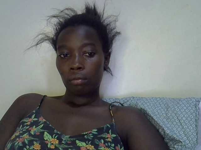 miss-vibes live cam on BongaCams