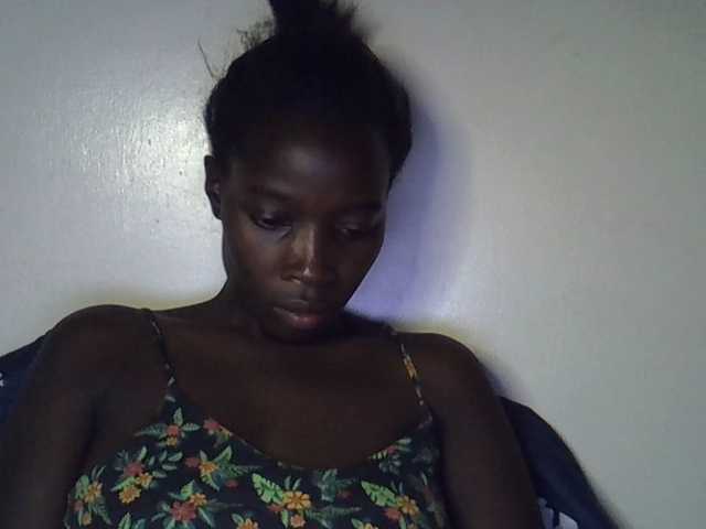 miss-vibes live cam on BongaCams