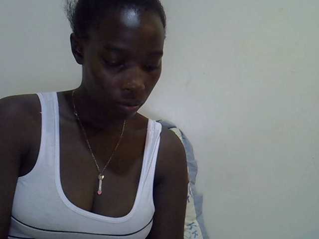 miss-vibes live cam on BongaCams
