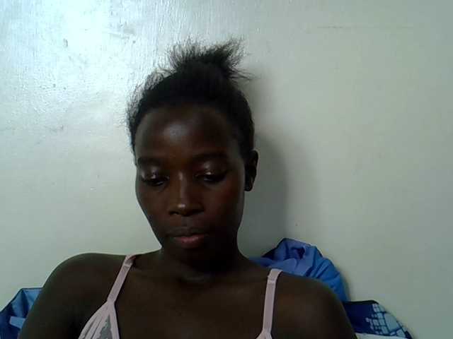 miss-vibes live cam on BongaCams