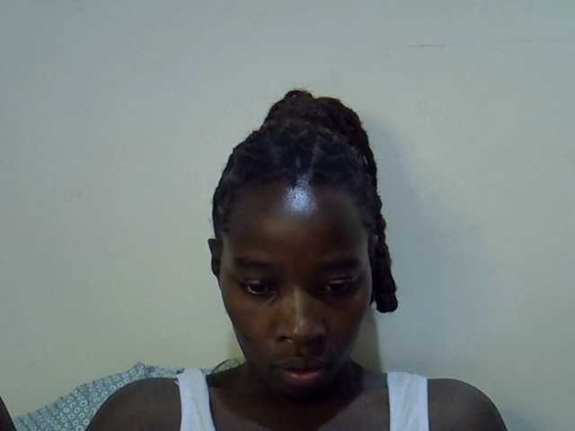 miss-vibes live cam on BongaCams