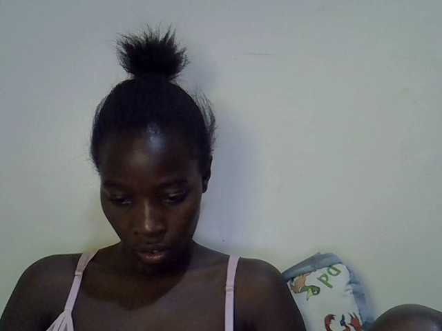 miss-vibes live cam on BongaCams