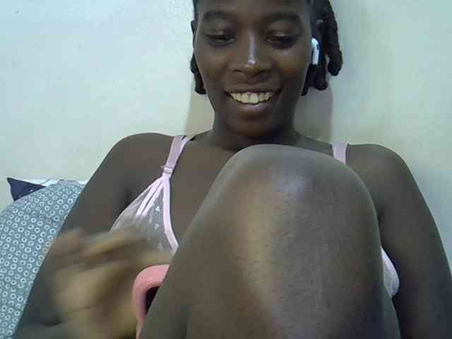 miss-vibes webcam
