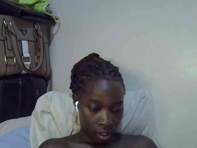 miss-vibes webcam