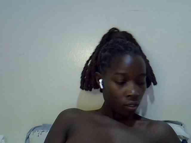miss-vibes webcam