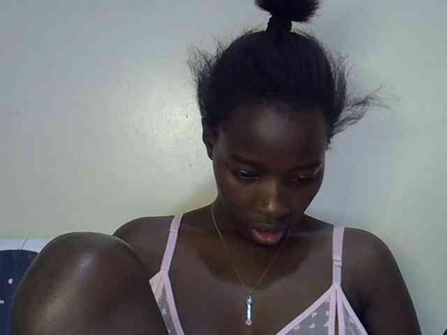 miss-vibes webcam