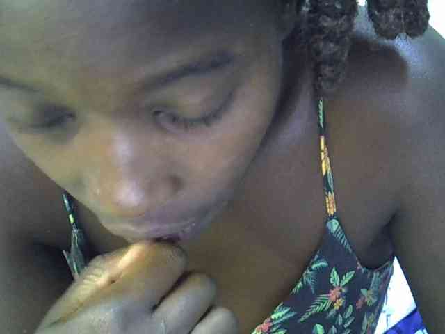 miss-vibes webcam