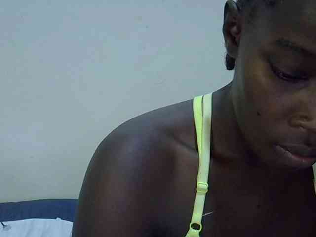 miss-vibes webcam