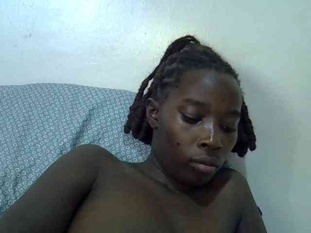 miss-vibes webcam