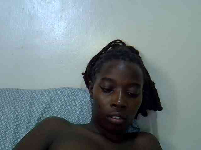miss-vibes webcam