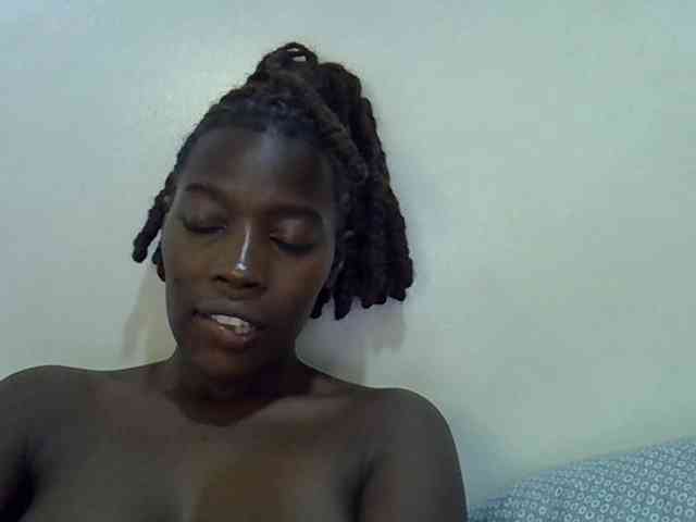 miss-vibes webcam