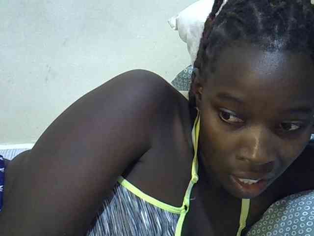 miss-vibes webcam
